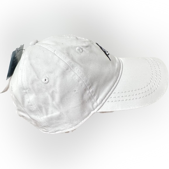 ROXY Women's Hat - White with Black Waves NWT - Picture 2 of 7